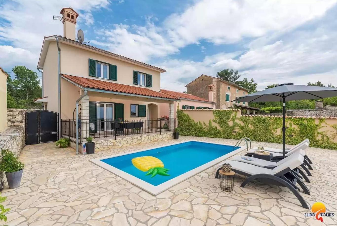Villa Grguci Kanfanar Bagian luar foto